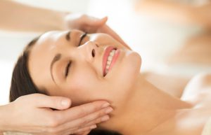 The downstream whitening and skin care market demand is growing, and the α-arbutin market prospects are promising